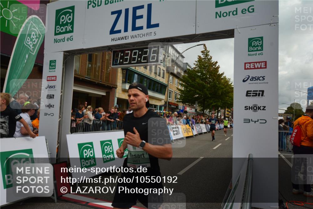20.09.2026 - PSD Bank Halbmarathon LAZAROV Photography http://msf.ph/oto/10550192 20.09.2026 11:39:26 Ziel 1103, 1719, 2649, 2782, 3121, 3715, 4022, 4324, 4436, 4461 meine-sportfotos.de