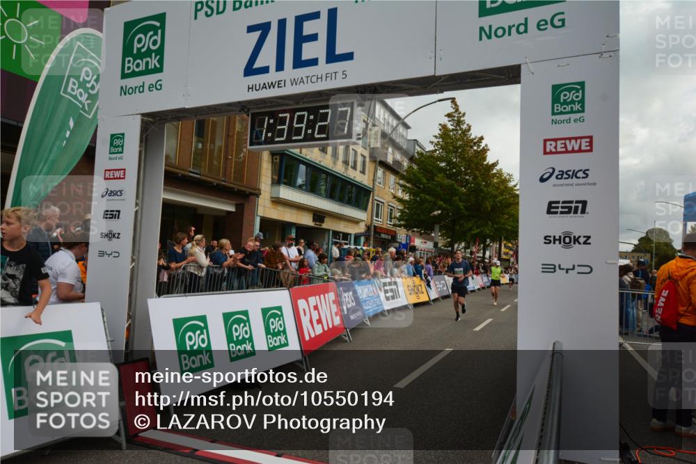 20.09.2026 - PSD Bank Halbmarathon LAZAROV Photography http://msf.ph/oto/10550194 20.09.2026 11:39:26 Ziel 1103, 1719, 2649, 2782, 3121, 3715, 4022, 4324, 4436, 4461 meine-sportfotos.de