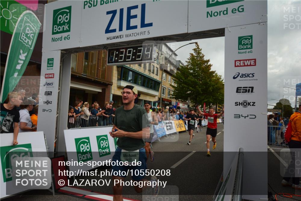 20.09.2026 - PSD Bank Halbmarathon LAZAROV Photography http://msf.ph/oto/10550208 20.09.2026 11:39:34 Ziel 1103, 1656, 1662, 1719, 2649, 2782, 3121, 3919, 4022, 4436 meine-sportfotos.de