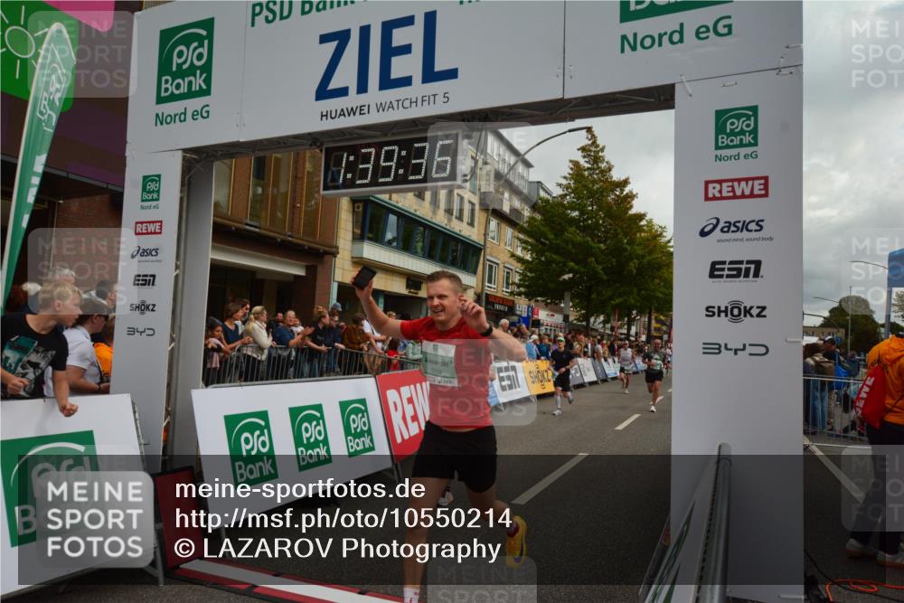 20.09.2026 - PSD Bank Halbmarathon LAZAROV Photography http://msf.ph/oto/10550214 20.09.2026 11:39:35 Ziel 1103, 1656, 1662, 1719, 2649, 2782, 3121, 3919, 4022, 4436 meine-sportfotos.de
