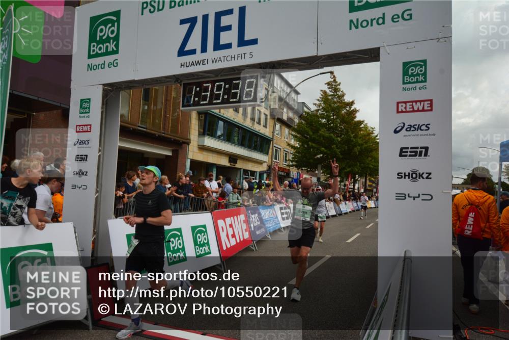 20.09.2026 - PSD Bank Halbmarathon LAZAROV Photography http://msf.ph/oto/10550221 20.09.2026 11:39:38 Ziel 1103, 1656, 1662, 1719, 2782, 3919, 4022, 4436 meine-sportfotos.de
