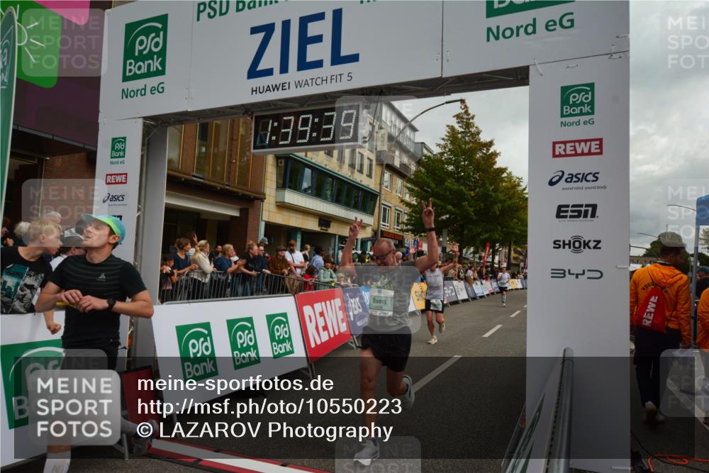 20.09.2026 - PSD Bank Halbmarathon LAZAROV Photography http://msf.ph/oto/10550223 20.09.2026 11:39:38 Ziel 1103, 1656, 1662, 1719, 2782, 3919, 4022, 4436 meine-sportfotos.de