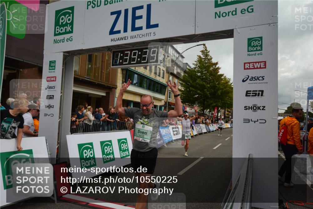 20.09.2026 - PSD Bank Halbmarathon LAZAROV Photography http://msf.ph/oto/10550225 20.09.2026 11:39:39 Ziel 1103, 1656, 1662, 1719, 2782, 3919, 4022, 4436 meine-sportfotos.de