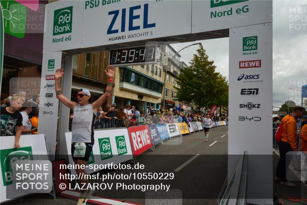 20.09.2026 - PSD Bank Halbmarathon LAZAROV Photography http://msf.ph/oto/10550229 20.09.2026 11:39:41 Ziel 1103, 1656, 1662, 1719, 2782, 3919, 4436 meine-sportfotos.de