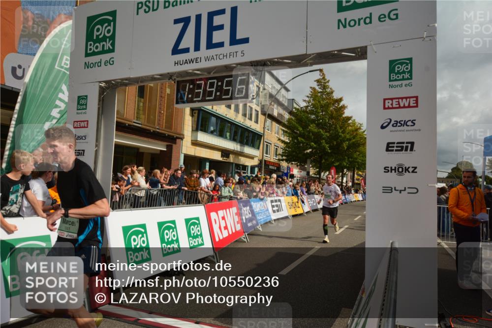 20.09.2026 - PSD Bank Halbmarathon LAZAROV Photography http://msf.ph/oto/10550236 20.09.2026 11:39:55 Ziel 1841, 2387, 3596, 4107, 4198, 4293 meine-sportfotos.de