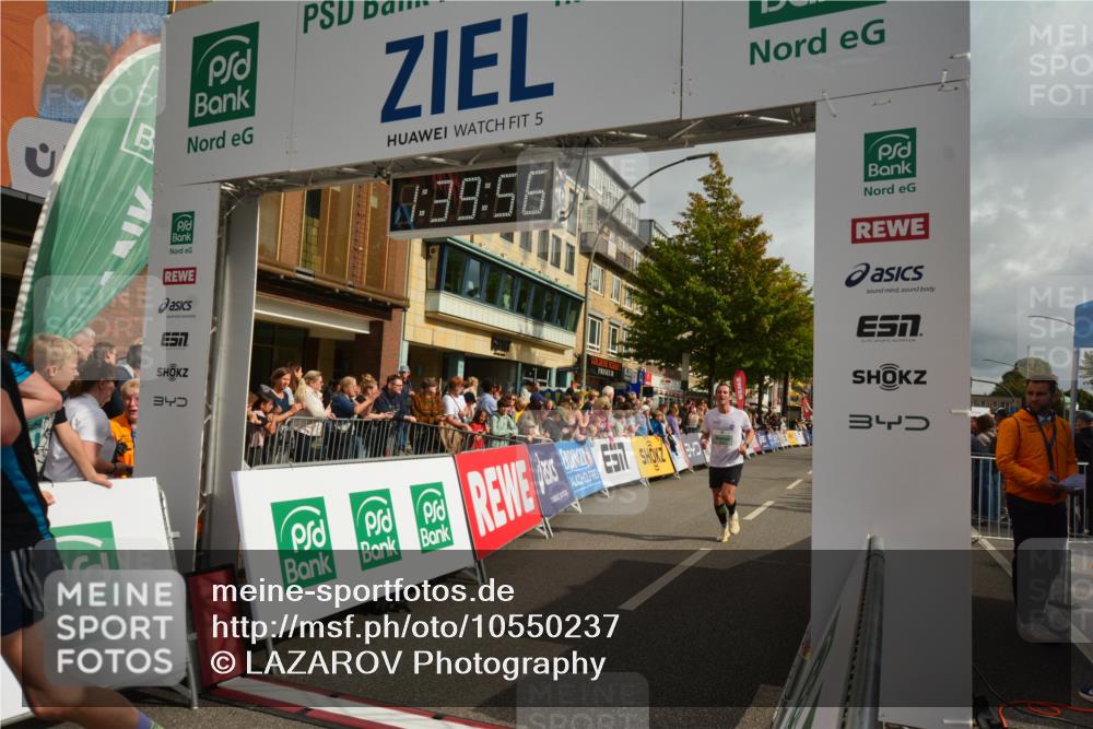 20.09.2026 - PSD Bank Halbmarathon LAZAROV Photography http://msf.ph/oto/10550237 20.09.2026 11:39:55 Ziel 1841, 2387, 3596, 4107, 4198, 4293 meine-sportfotos.de