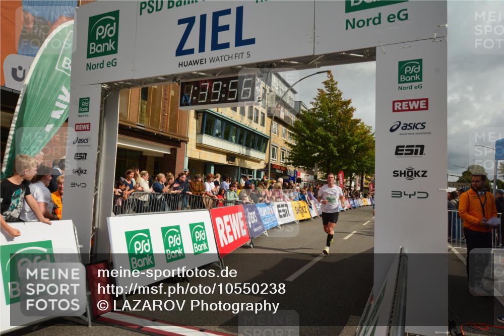 20.09.2026 - PSD Bank Halbmarathon LAZAROV Photography http://msf.ph/oto/10550238 20.09.2026 11:39:56 Ziel 1841, 2387, 3596, 4107, 4198, 4293 meine-sportfotos.de