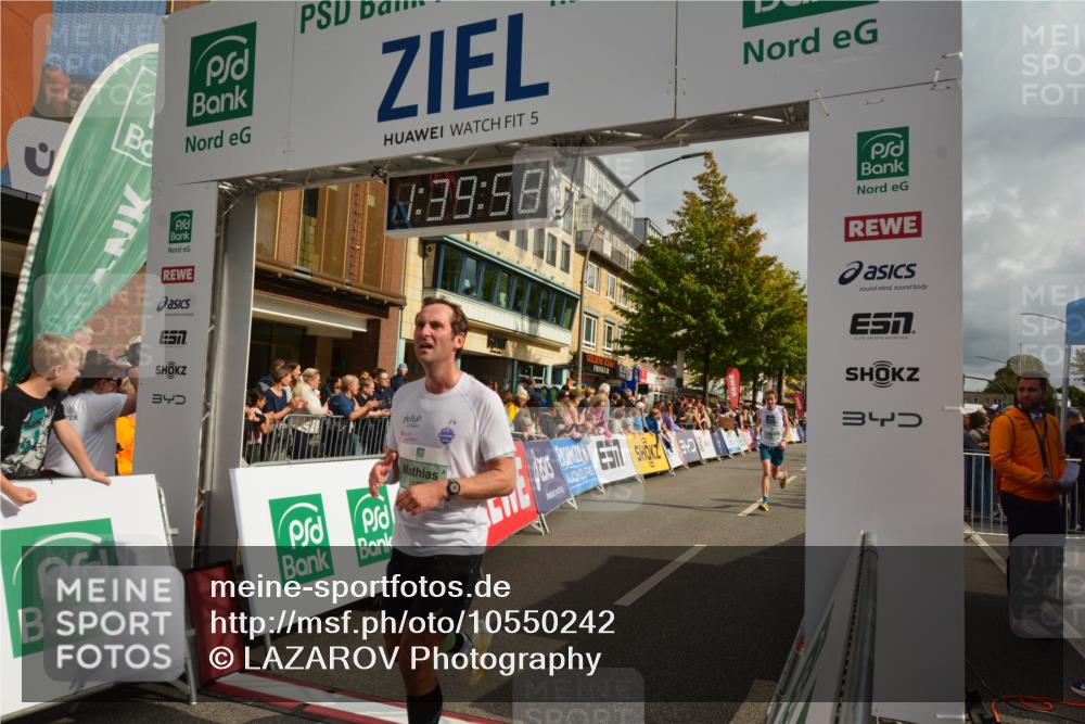 20.09.2026 - PSD Bank Halbmarathon LAZAROV Photography http://msf.ph/oto/10550242 20.09.2026 11:39:57 Ziel 1841, 2387, 3596, 4107, 4198, 4293, 4313, 4697 meine-sportfotos.de