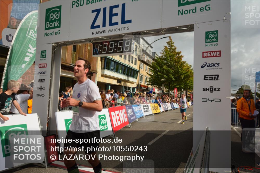 20.09.2026 - PSD Bank Halbmarathon LAZAROV Photography http://msf.ph/oto/10550243 20.09.2026 11:39:57 Ziel 1841, 2387, 3596, 4107, 4198, 4293, 4313, 4697 meine-sportfotos.de