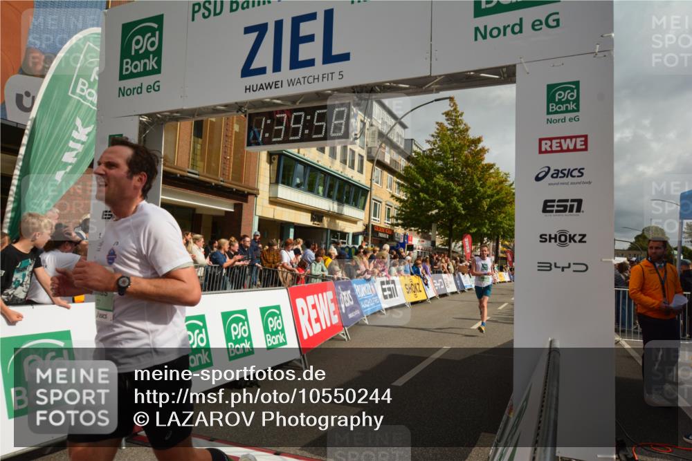 20.09.2026 - PSD Bank Halbmarathon LAZAROV Photography http://msf.ph/oto/10550244 20.09.2026 11:39:57 Ziel 1841, 2387, 3596, 4107, 4198, 4293, 4313, 4697 meine-sportfotos.de