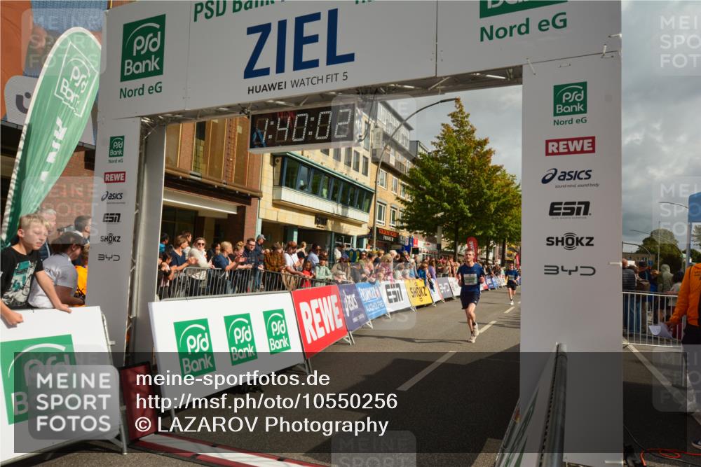 20.09.2026 - PSD Bank Halbmarathon LAZAROV Photography http://msf.ph/oto/10550256 20.09.2026 11:40:01 Ziel 1841, 2387, 3596, 3605, 4107, 4198, 4293, 4313, 4506, 4697 meine-sportfotos.de