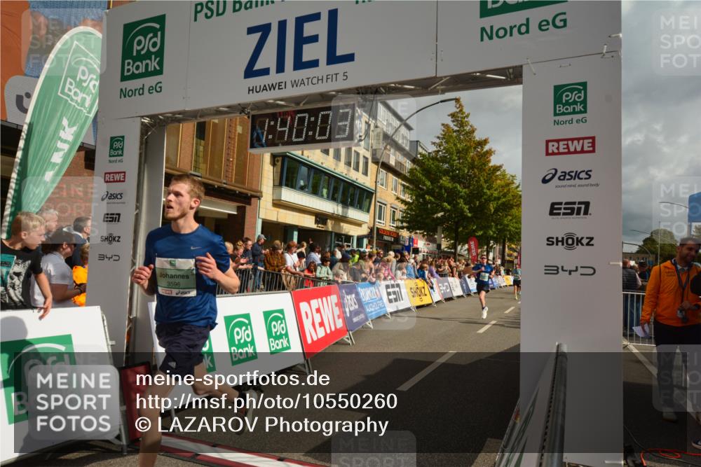 20.09.2026 - PSD Bank Halbmarathon LAZAROV Photography http://msf.ph/oto/10550260 20.09.2026 11:40:03 Ziel 1466, 2387, 3596, 3605, 3888, 4107, 4198, 4293, 4313, 4506, 4697 meine-sportfotos.de
