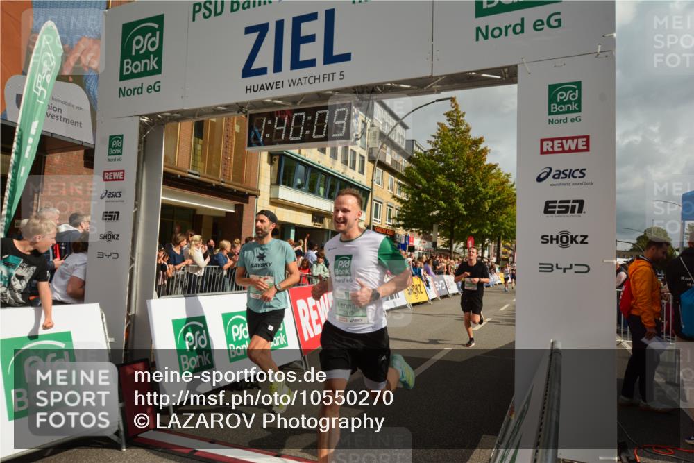 20.09.2026 - PSD Bank Halbmarathon LAZAROV Photography http://msf.ph/oto/10550270 20.09.2026 11:40:08 Ziel 1466, 3125, 3596, 3605, 3769, 3888, 4198, 4313, 4506, 4672, 4697, 4706 meine-sportfotos.de