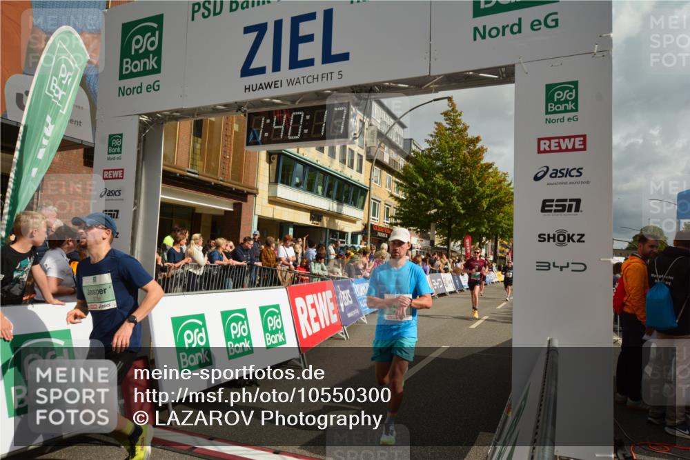 20.09.2026 - PSD Bank Halbmarathon LAZAROV Photography http://msf.ph/oto/10550300 20.09.2026 11:40:16 Ziel 1466, 2046, 3125, 3544, 3605, 3767, 3769, 3888, 4091, 4506, 4672, 4706 meine-sportfotos.de