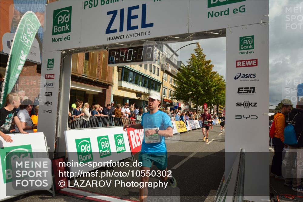20.09.2026 - PSD Bank Halbmarathon LAZAROV Photography http://msf.ph/oto/10550302 20.09.2026 11:40:17 Ziel 1466, 2046, 3125, 3544, 3767, 3769, 3888, 4091, 4506, 4672, 4706 meine-sportfotos.de