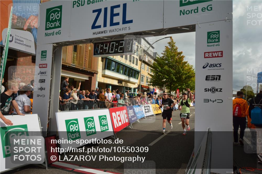 20.09.2026 - PSD Bank Halbmarathon LAZAROV Photography http://msf.ph/oto/10550309 20.09.2026 11:40:20 Ziel 1466, 1582, 2046, 2657, 3125, 3544, 3767, 3769, 3888, 4091, 4672, 4706 meine-sportfotos.de