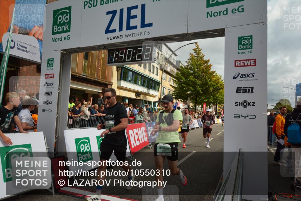 20.09.2026 - PSD Bank Halbmarathon LAZAROV Photography http://msf.ph/oto/10550310 20.09.2026 11:40:21 Ziel 1466, 1582, 2046, 2657, 3125, 3544, 3767, 3769, 4091, 4672, 4706 meine-sportfotos.de