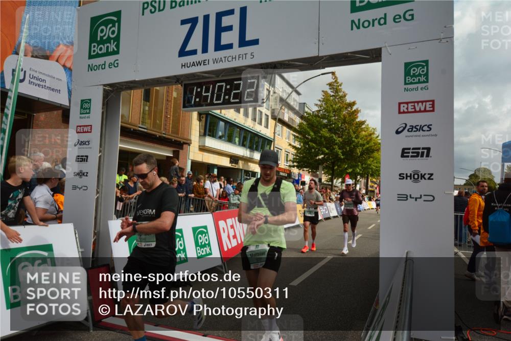 20.09.2026 - PSD Bank Halbmarathon LAZAROV Photography http://msf.ph/oto/10550311 20.09.2026 11:40:22 Ziel 1582, 2046, 2657, 3125, 3544, 3767, 3769, 4091, 4672, 4706 meine-sportfotos.de
