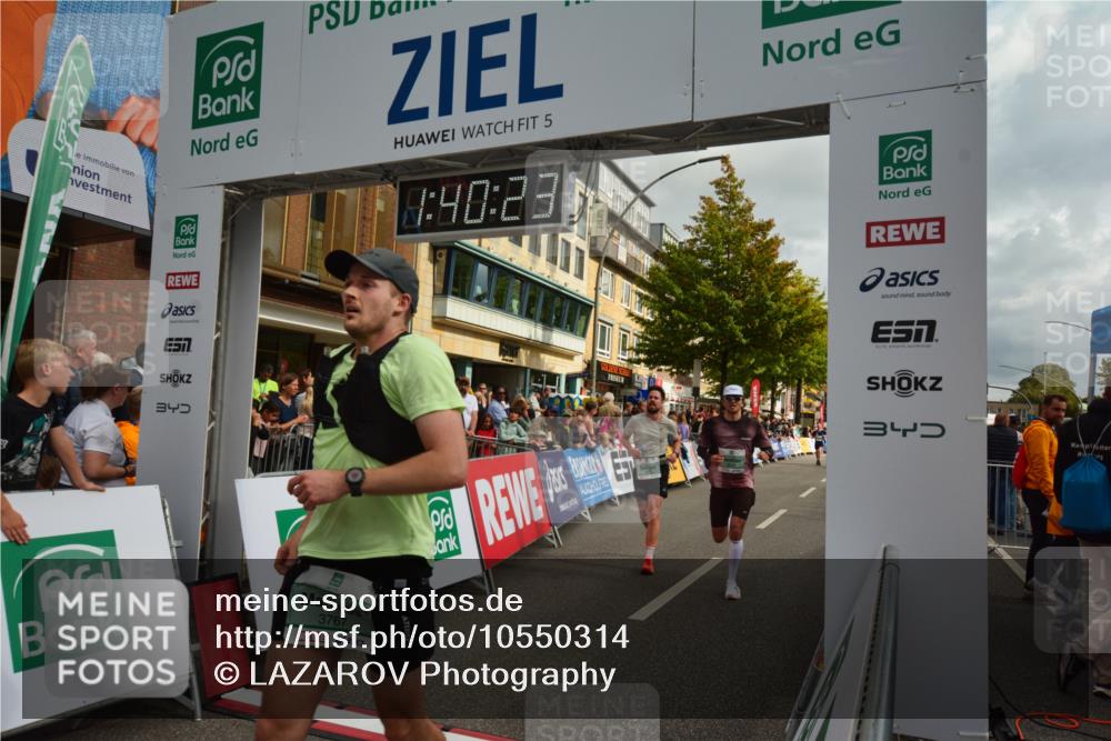 20.09.2026 - PSD Bank Halbmarathon LAZAROV Photography http://msf.ph/oto/10550314 20.09.2026 11:40:22 Ziel 1582, 2046, 2657, 3125, 3544, 3767, 3769, 4091, 4672, 4706 meine-sportfotos.de