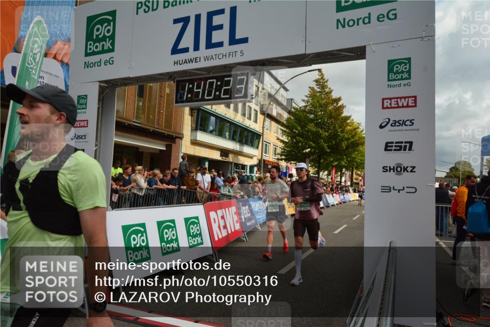20.09.2026 - PSD Bank Halbmarathon LAZAROV Photography http://msf.ph/oto/10550316 20.09.2026 11:40:22 Ziel 1582, 2046, 2657, 3125, 3544, 3767, 3769, 4091, 4672, 4706 meine-sportfotos.de