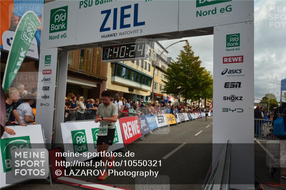 20.09.2026 - PSD Bank Halbmarathon LAZAROV Photography http://msf.ph/oto/10550321 20.09.2026 11:40:24 Ziel 1582, 2046, 2657, 3544, 3767, 4091, 4672 meine-sportfotos.de