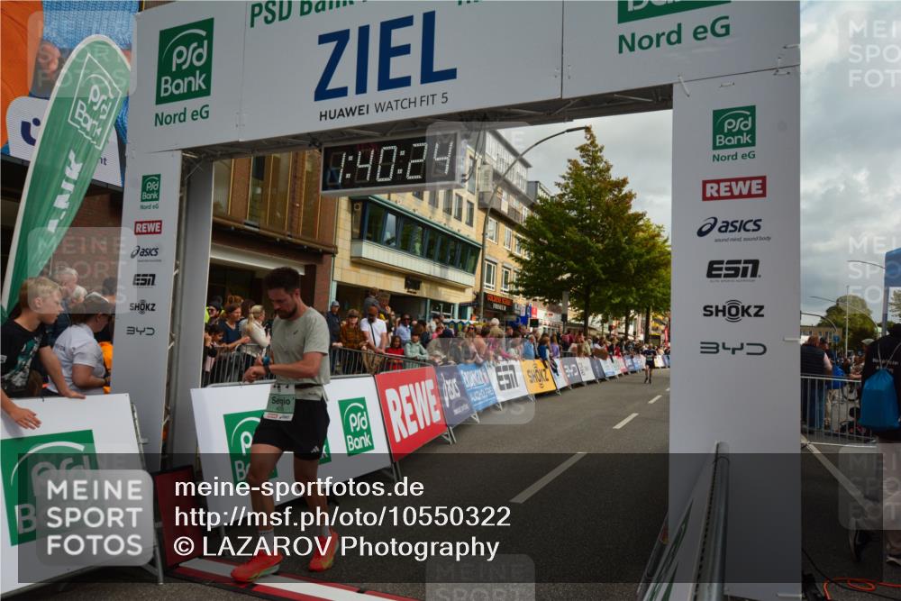 20.09.2026 - PSD Bank Halbmarathon LAZAROV Photography http://msf.ph/oto/10550322 20.09.2026 11:40:24 Ziel 1582, 2046, 2657, 3544, 3767, 4091, 4672 meine-sportfotos.de