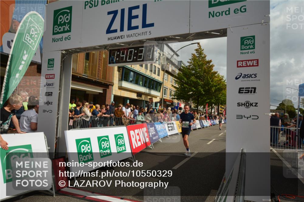20.09.2026 - PSD Bank Halbmarathon LAZAROV Photography http://msf.ph/oto/10550329 20.09.2026 11:40:31 Ziel 1582, 2496, 2657, 3004, 4275, 4440 meine-sportfotos.de