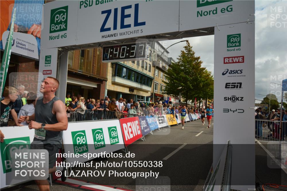 20.09.2026 - PSD Bank Halbmarathon LAZAROV Photography http://msf.ph/oto/10550338 20.09.2026 11:40:37 Ziel 1582, 2496, 2931, 3004, 3529, 3847, 4275, 4440 meine-sportfotos.de