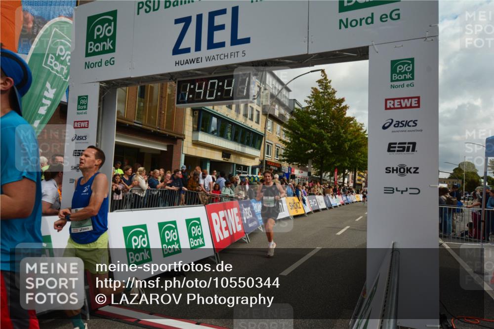 20.09.2026 - PSD Bank Halbmarathon LAZAROV Photography http://msf.ph/oto/10550344 20.09.2026 11:40:40 Ziel 2496, 2931, 3004, 3529, 3847, 4275, 4440 meine-sportfotos.de