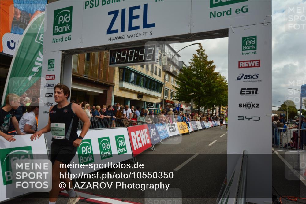 20.09.2026 - PSD Bank Halbmarathon LAZAROV Photography http://msf.ph/oto/10550350 20.09.2026 11:40:42 Ziel 2496, 2822, 2931, 3004, 3529, 3764, 3847, 4275, 4440 meine-sportfotos.de