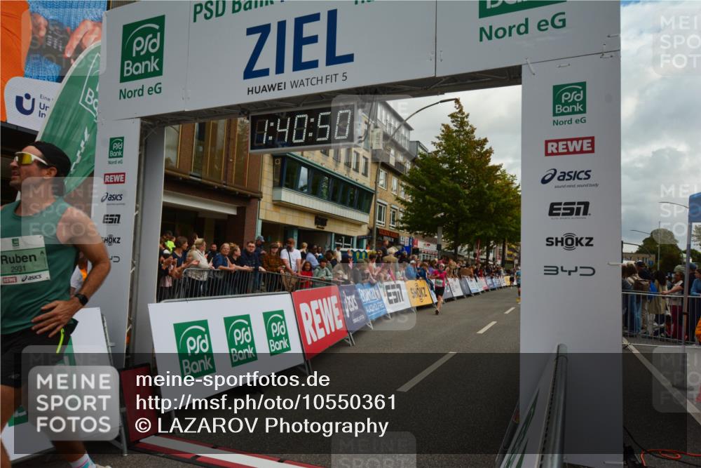 20.09.2026 - PSD Bank Halbmarathon LAZAROV Photography http://msf.ph/oto/10550361 20.09.2026 11:40:49 Ziel 2227, 2474, 2506, 2822, 2931, 3529, 3764, 3847 meine-sportfotos.de