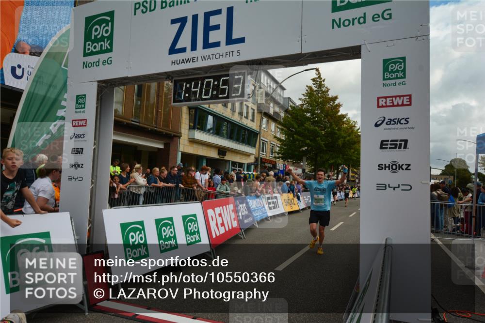 20.09.2026 - PSD Bank Halbmarathon LAZAROV Photography http://msf.ph/oto/10550366 20.09.2026 11:40:53 Ziel 2227, 2474, 2506, 2822, 2829, 2931, 3529, 3764, 3847 meine-sportfotos.de