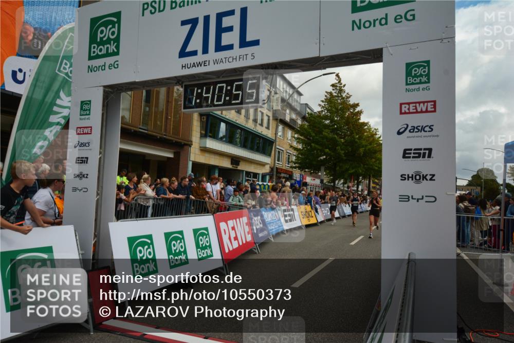 20.09.2026 - PSD Bank Halbmarathon LAZAROV Photography http://msf.ph/oto/10550373 20.09.2026 11:40:55 Ziel 2227, 2474, 2506, 2822, 2829, 2931, 3764 meine-sportfotos.de