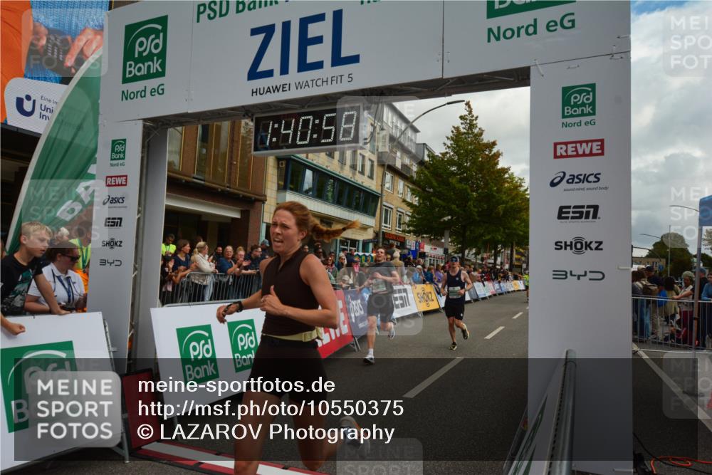 20.09.2026 - PSD Bank Halbmarathon LAZAROV Photography http://msf.ph/oto/10550375 20.09.2026 11:40:57 Ziel 2227, 2474, 2506, 2822, 2829, 3764, 4482 meine-sportfotos.de