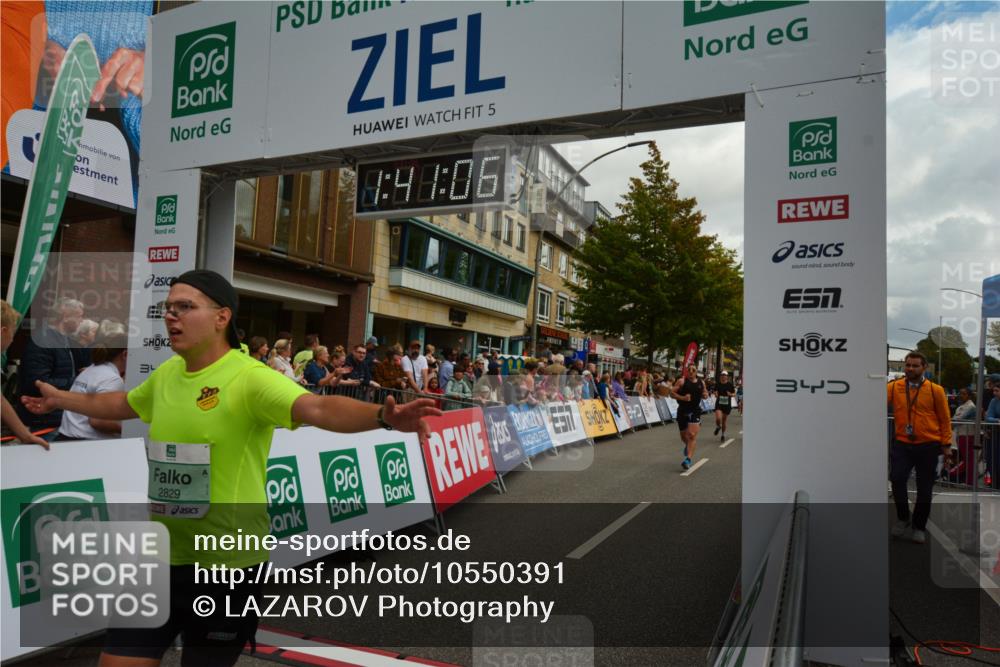 20.09.2026 - PSD Bank Halbmarathon LAZAROV Photography http://msf.ph/oto/10550391 20.09.2026 11:41:06 Ziel 1128, 1394, 1953, 2474, 2829, 2842, 4000, 4482, 4681 meine-sportfotos.de