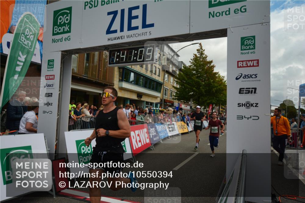 20.09.2026 - PSD Bank Halbmarathon LAZAROV Photography http://msf.ph/oto/10550394 20.09.2026 11:41:08 Ziel 1128, 1394, 1953, 2829, 2842, 4000, 4482, 4681 meine-sportfotos.de