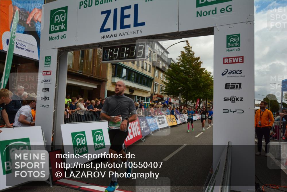 20.09.2026 - PSD Bank Halbmarathon LAZAROV Photography http://msf.ph/oto/10550407 20.09.2026 11:41:12 Ziel 1128, 1394, 1953, 2842, 4000, 4418, 4482, 4681 meine-sportfotos.de