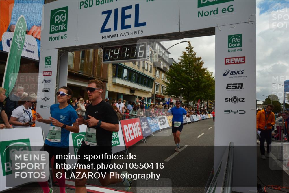 20.09.2026 - PSD Bank Halbmarathon LAZAROV Photography http://msf.ph/oto/10550416 20.09.2026 11:41:15 Ziel 1128, 1181, 1394, 1953, 2196, 2842, 4000, 4418, 4482, 4681 meine-sportfotos.de