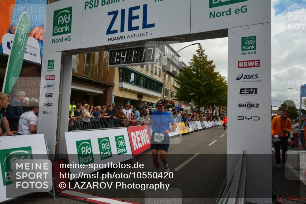 20.09.2026 - PSD Bank Halbmarathon LAZAROV Photography http://msf.ph/oto/10550420 20.09.2026 11:41:16 Ziel 1128, 1181, 1394, 1953, 2196, 2842, 4000, 4418, 4681 meine-sportfotos.de