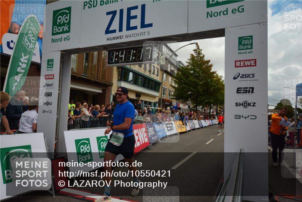 20.09.2026 - PSD Bank Halbmarathon LAZAROV Photography http://msf.ph/oto/10550421 20.09.2026 11:41:16 Ziel 1128, 1181, 1394, 1953, 2196, 2842, 4000, 4418, 4681 meine-sportfotos.de