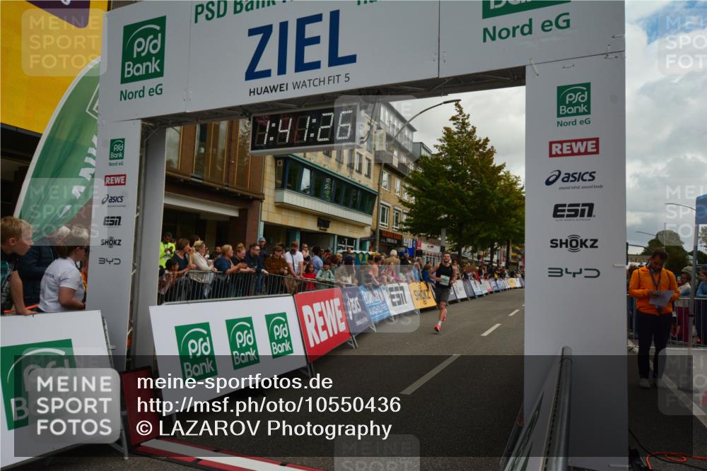 20.09.2026 - PSD Bank Halbmarathon LAZAROV Photography http://msf.ph/oto/10550436 20.09.2026 11:41:25 Ziel 1181, 2196, 3306, 4418 meine-sportfotos.de