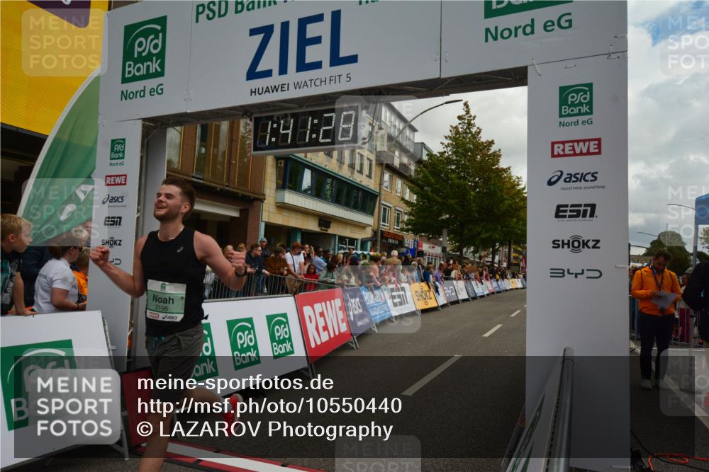 20.09.2026 - PSD Bank Halbmarathon LAZAROV Photography http://msf.ph/oto/10550440 20.09.2026 11:41:27 Ziel 1181, 2196, 3306, 4418 meine-sportfotos.de
