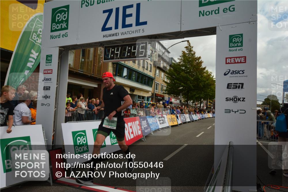20.09.2026 - PSD Bank Halbmarathon LAZAROV Photography http://msf.ph/oto/10550446 20.09.2026 11:41:44 Ziel 1583, 1803, 3743, 4012, 4353 meine-sportfotos.de
