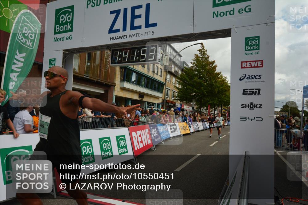 20.09.2026 - PSD Bank Halbmarathon LAZAROV Photography http://msf.ph/oto/10550451 20.09.2026 11:41:52 Ziel 1583, 1803, 1852, 2069, 4353, 4654 meine-sportfotos.de