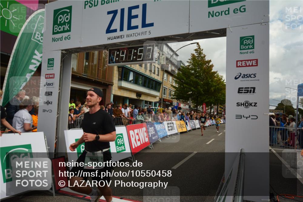 20.09.2026 - PSD Bank Halbmarathon LAZAROV Photography http://msf.ph/oto/10550458 20.09.2026 11:41:56 Ziel 1583, 1803, 1852, 2069, 2267, 2981, 3608, 4353, 4654 meine-sportfotos.de