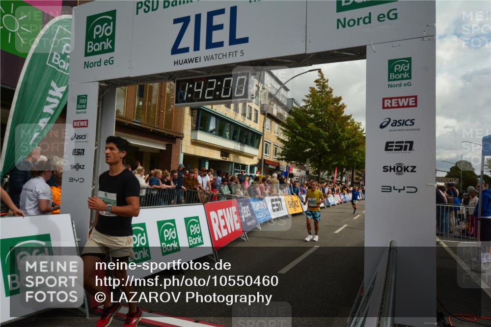 20.09.2026 - PSD Bank Halbmarathon LAZAROV Photography http://msf.ph/oto/10550460 20.09.2026 11:41:59 Ziel 1803, 1852, 2069, 2267, 2981, 3608, 4353, 4654 meine-sportfotos.de