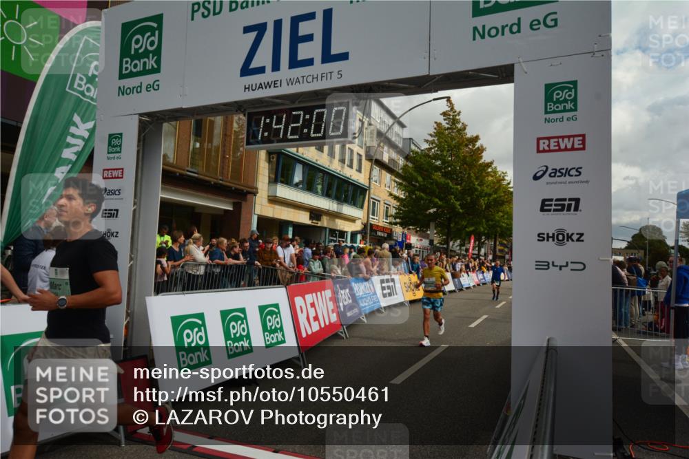 20.09.2026 - PSD Bank Halbmarathon LAZAROV Photography http://msf.ph/oto/10550461 20.09.2026 11:41:59 Ziel 1803, 1852, 2069, 2267, 2981, 3608, 4353, 4654 meine-sportfotos.de