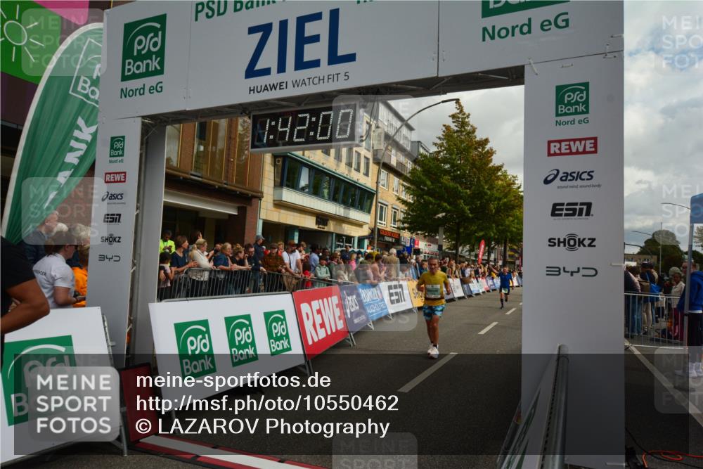 20.09.2026 - PSD Bank Halbmarathon LAZAROV Photography http://msf.ph/oto/10550462 20.09.2026 11:41:59 Ziel 1803, 1852, 2069, 2267, 2981, 3608, 4353, 4654 meine-sportfotos.de