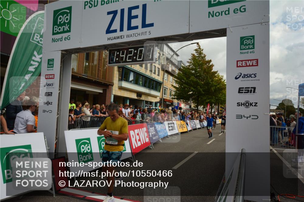 20.09.2026 - PSD Bank Halbmarathon LAZAROV Photography http://msf.ph/oto/10550466 20.09.2026 11:42:01 Ziel 1803, 1852, 2069, 2179, 2267, 2981, 3608, 4353, 4654 meine-sportfotos.de