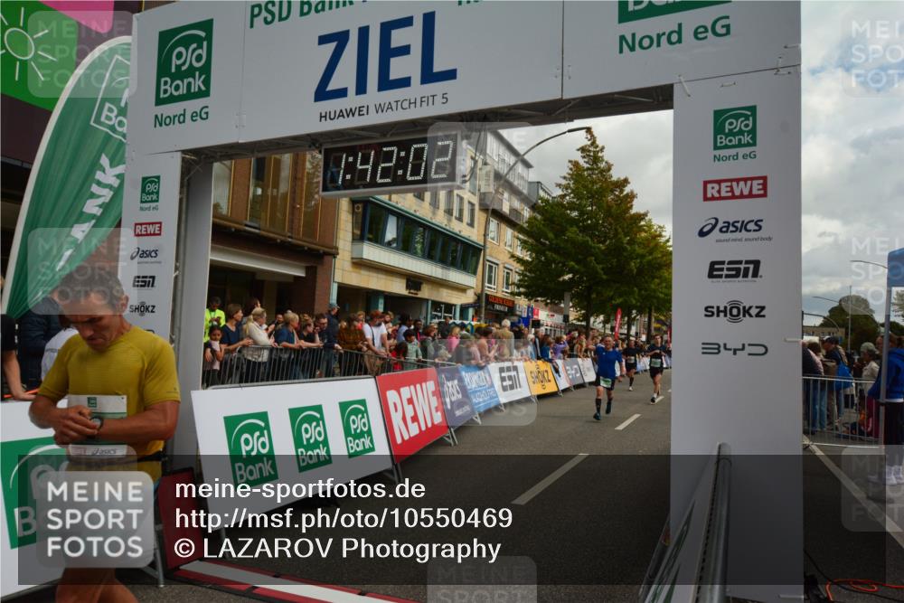 20.09.2026 - PSD Bank Halbmarathon LAZAROV Photography http://msf.ph/oto/10550469 20.09.2026 11:42:01 Ziel 1803, 1852, 2069, 2179, 2267, 2981, 3608, 4353, 4654 meine-sportfotos.de